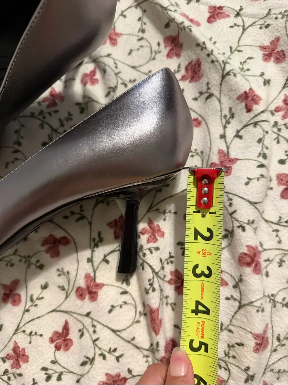 DKNY Metallic Silver Pointed-Toe Buckle Pumps-11M